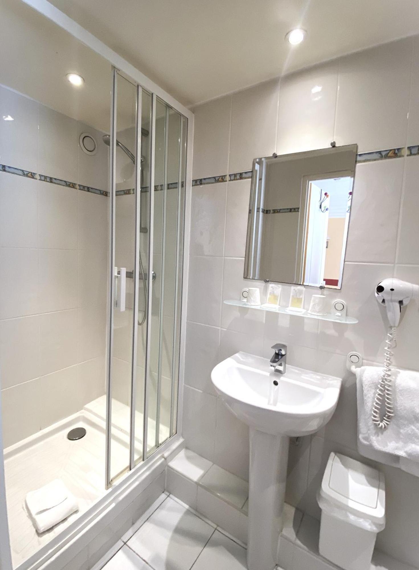 Double Room,1654273511:JPEG