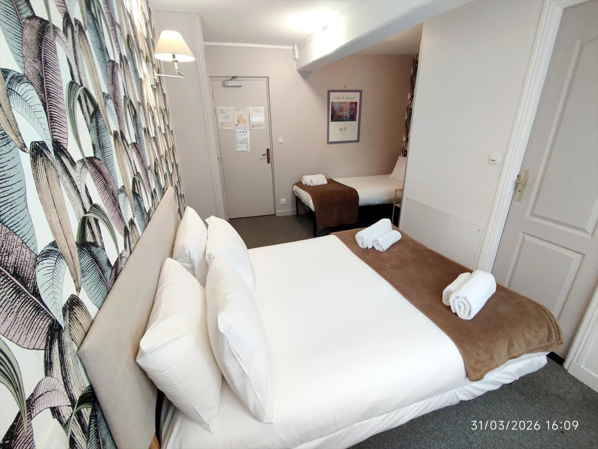 Triple Room,1765322412:JPEG