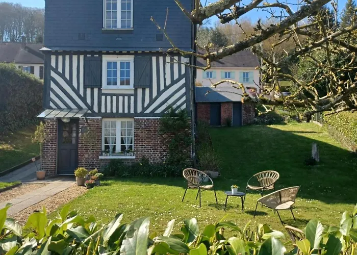 Les Pommiers Bed and Breakfast Honfleur