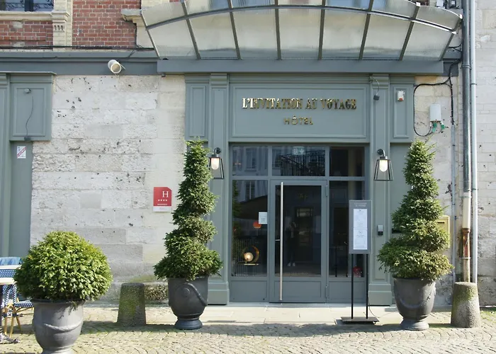 L'Invitation au Voyage Honfleur